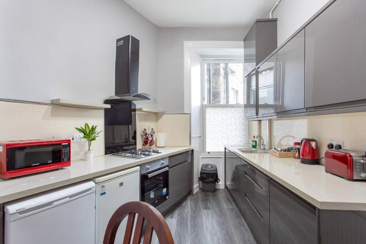 Stunning 2-Bed Apartment In Central 에든버러 외부 사진