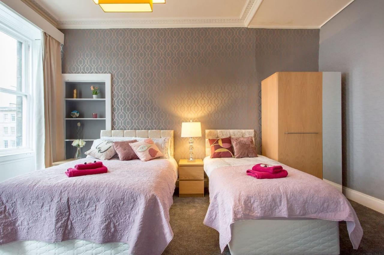 Stunning 2-Bed Apartment In Central 에든버러 외부 사진