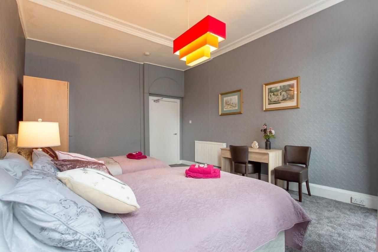Stunning 2-Bed Apartment In Central 에든버러 외부 사진